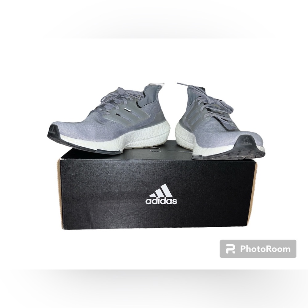 Adidas ULTRABOOST 21 Size 9 Men’s WITH BOX